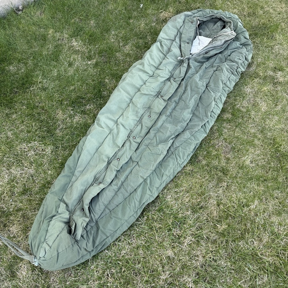 U.S Military Army Extreme Cold Weather Down Mummy Style Sleeping Bag *Flaws*